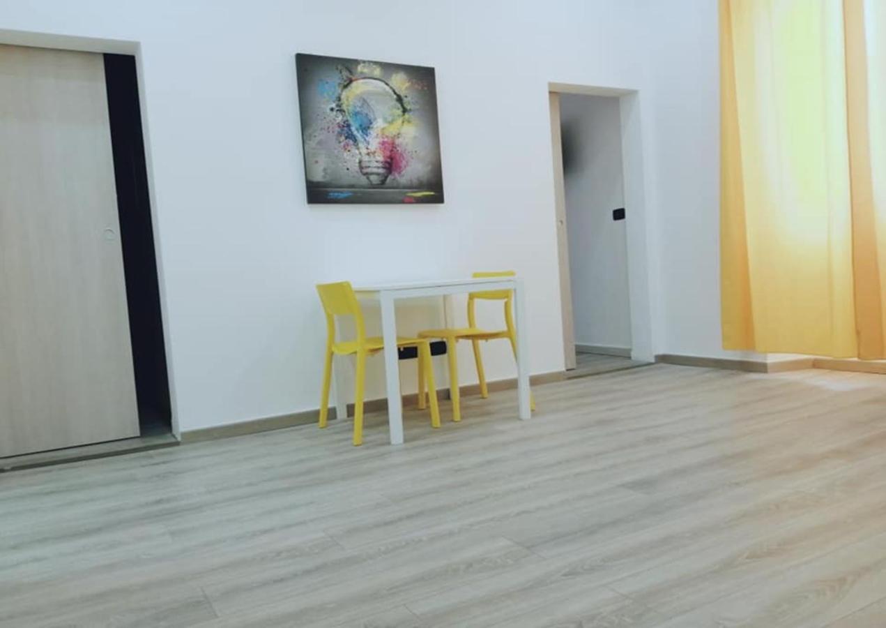 Appartamento Nuovo A 1 Minuto Dal Porto Ливорно Екстериор снимка