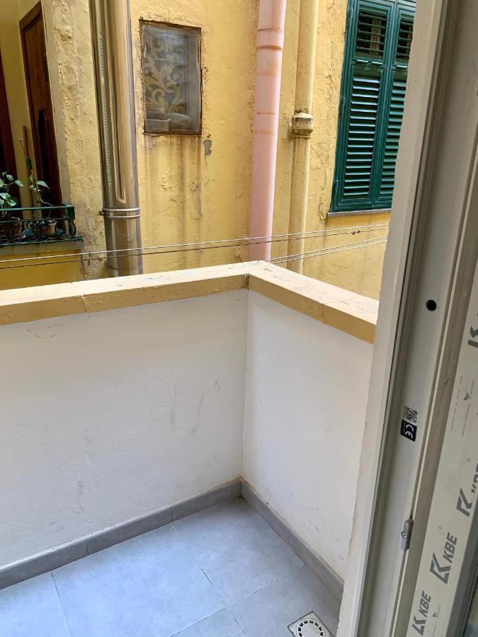 Appartamento Nuovo A 1 Minuto Dal Porto Ливорно Екстериор снимка